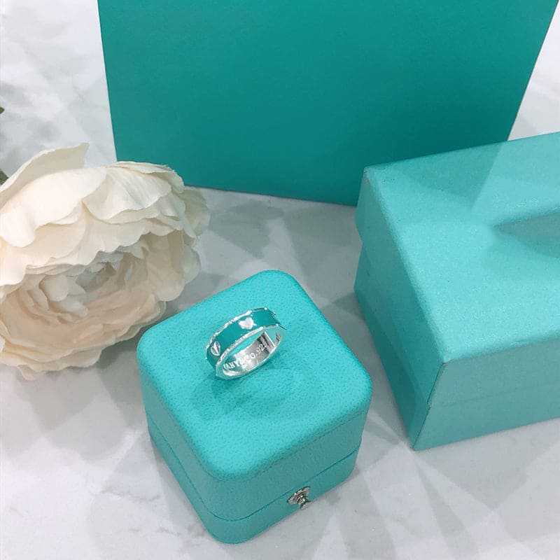 18K Tiffany Love Heart Ring