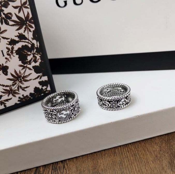 Double Gucci Interlocking Gucci Flowers Ring