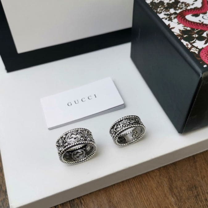 Double Gucci Interlocking Gucci Flowers Ring