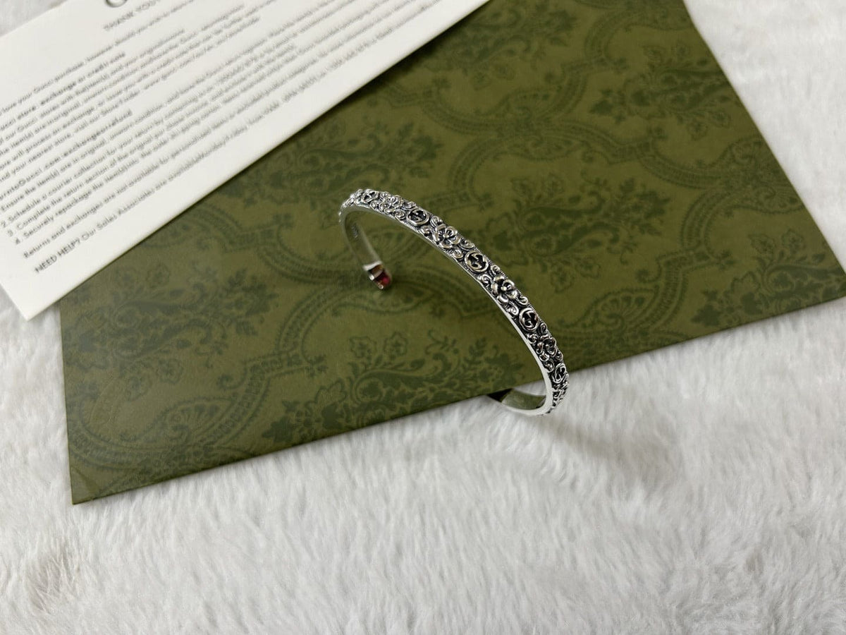 Double Gucci Interlocking Gucci Cuff With Flowers Bracelet