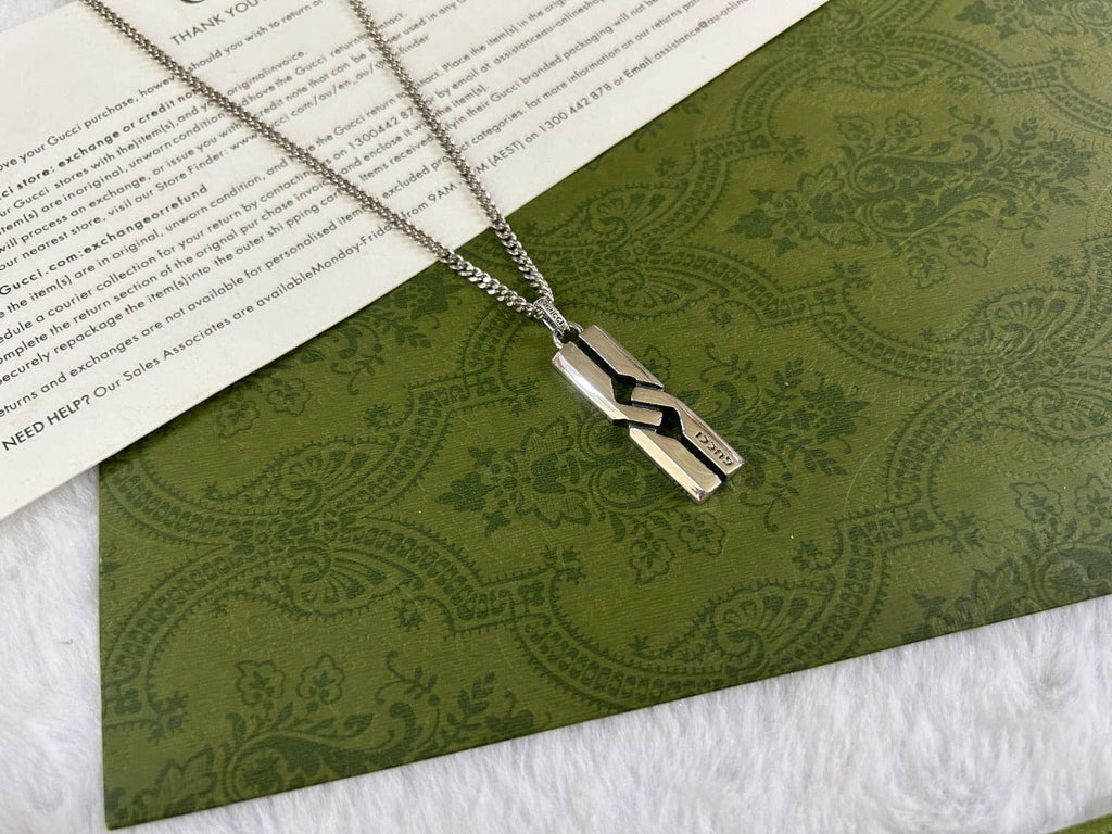Double Gucci Knot Pendant Necklace