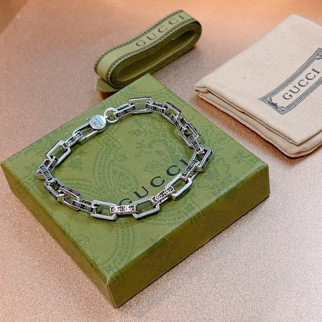 Double Gucci Interlocking Gucci Chain Bracelet