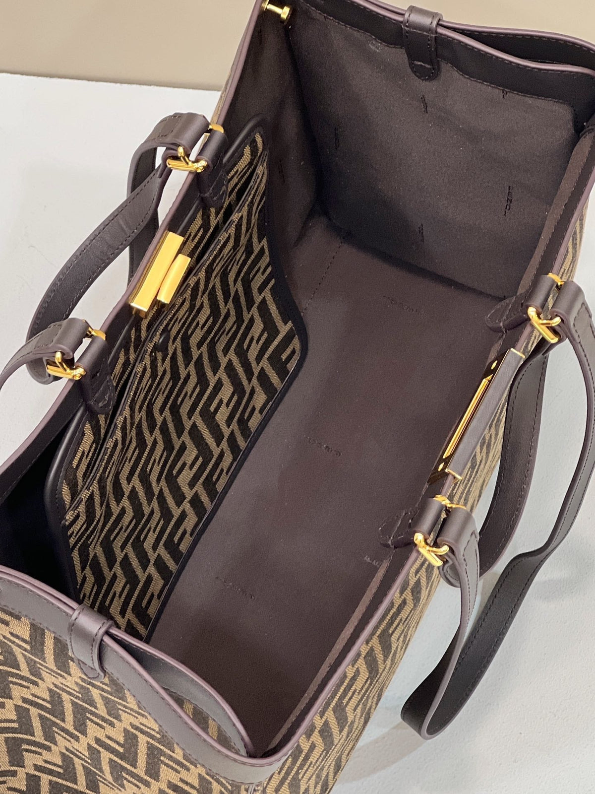 FENDI TOTE 41 BAG IN BROWN MIX BLACK MONOGRAM CANVAS GOLD HARDWARE