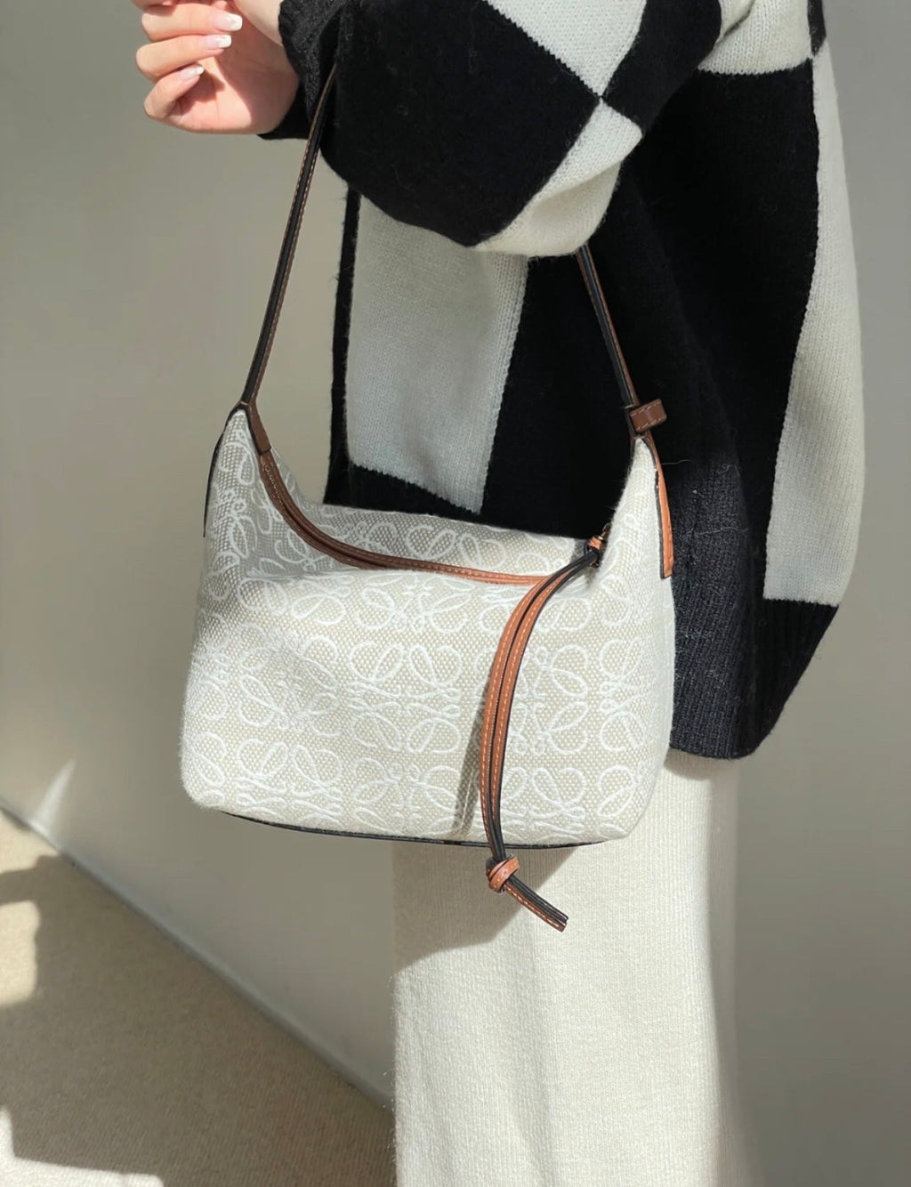 LOE CUBI 35 BAG IN WHITE ANAGRAM JACQUARD AND CALFSKIN