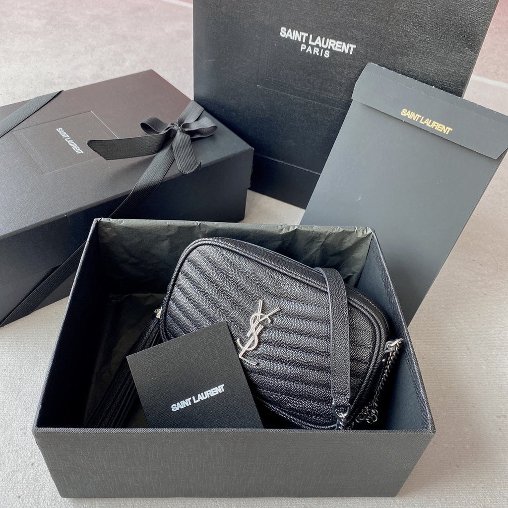 LOU MINI CAMERA BAG 19 IN BLACK CAVIAR PATTERN CALFSKIN SILVER HARDWARE