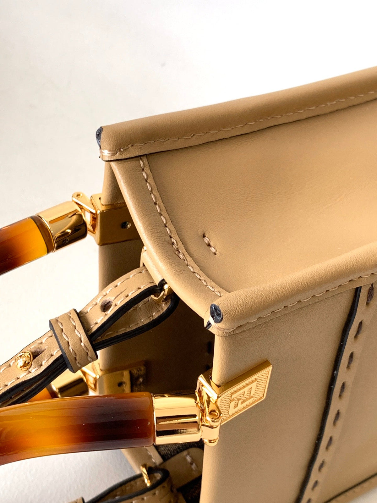 Fend Mini Sunshine Shopper Bag 18 Beige Leather