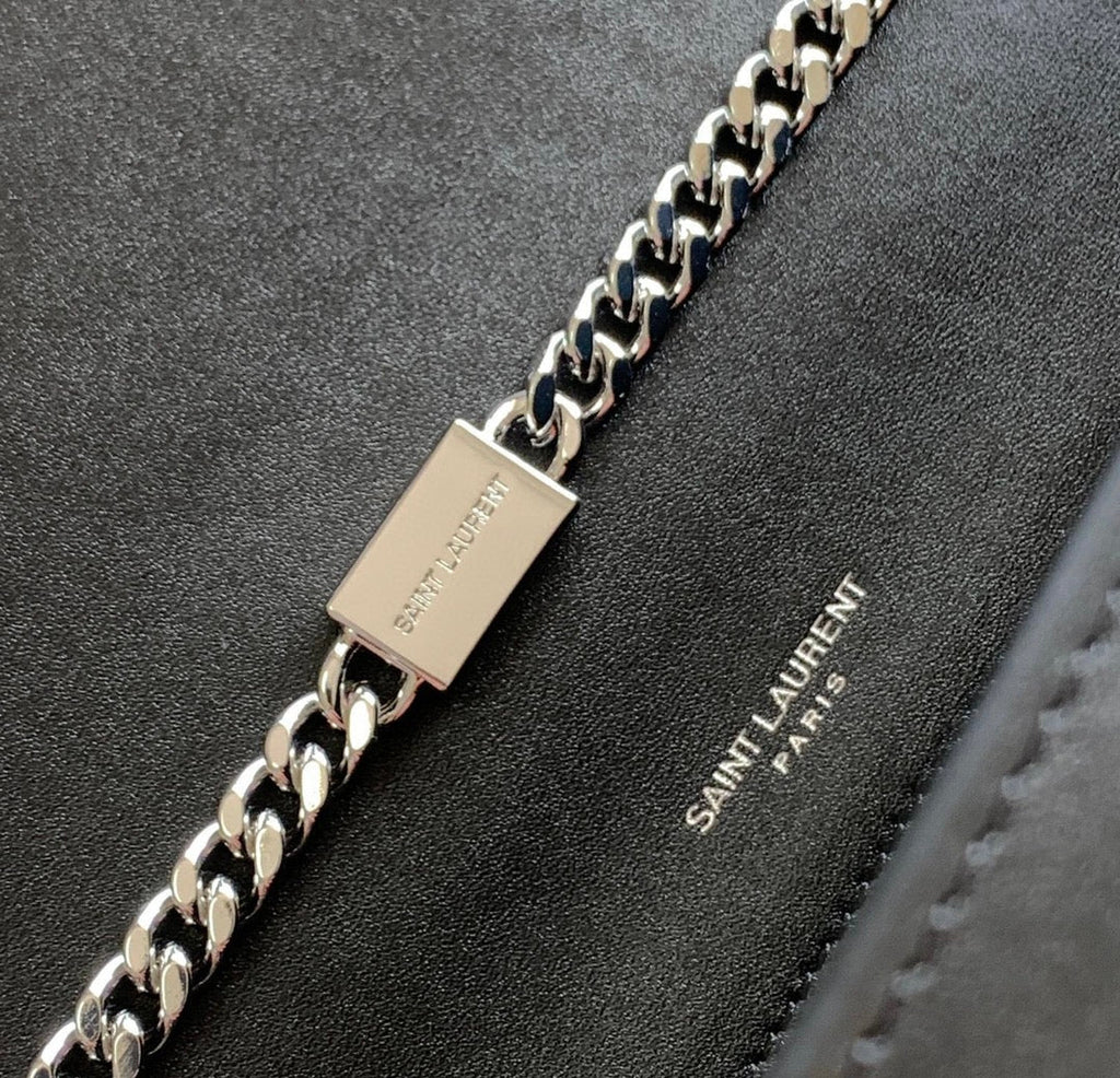 KATE TASSEL 24 BLACK CALFSKIN WITH SILVER LOGO