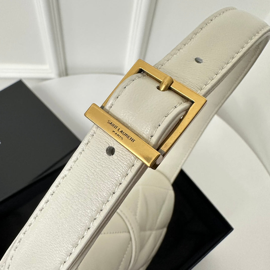 LE 5 À 7 HANDBAG 24 IN WHITE LAMBSKIN