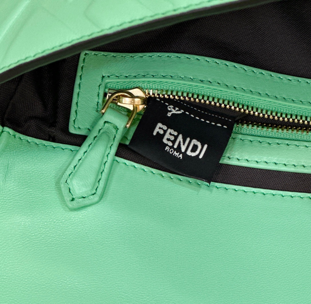 BAGUETTE WITH FF MOTIF 27 IN DE YORK GREEN SOFT LAMBSKIN GOLD HARDWARE