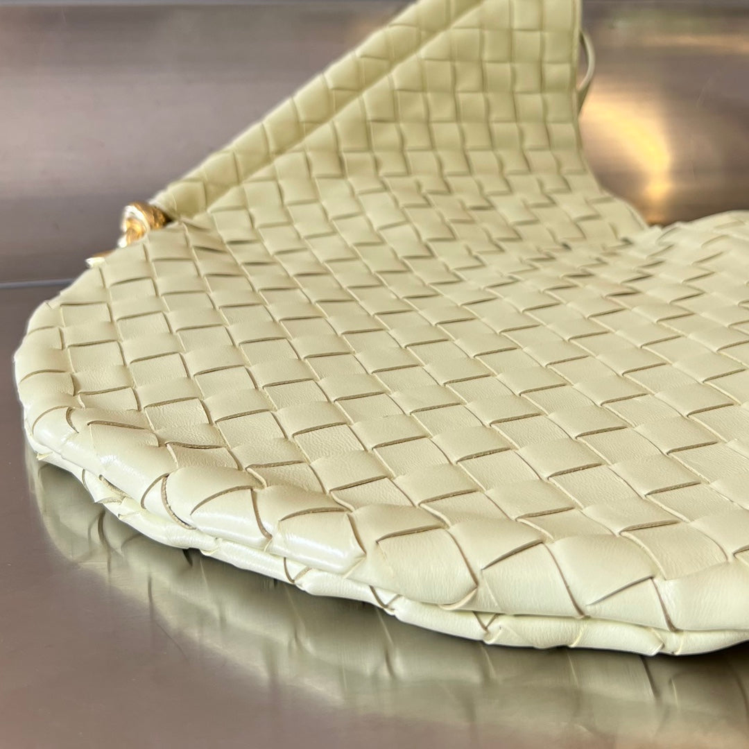 MEDIUM SOLSTICE 44 DARK CREAM LAMBSKIN