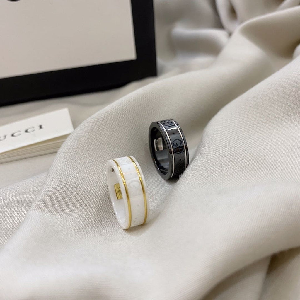 18K Double Gucci Icon Black Corundum Ring