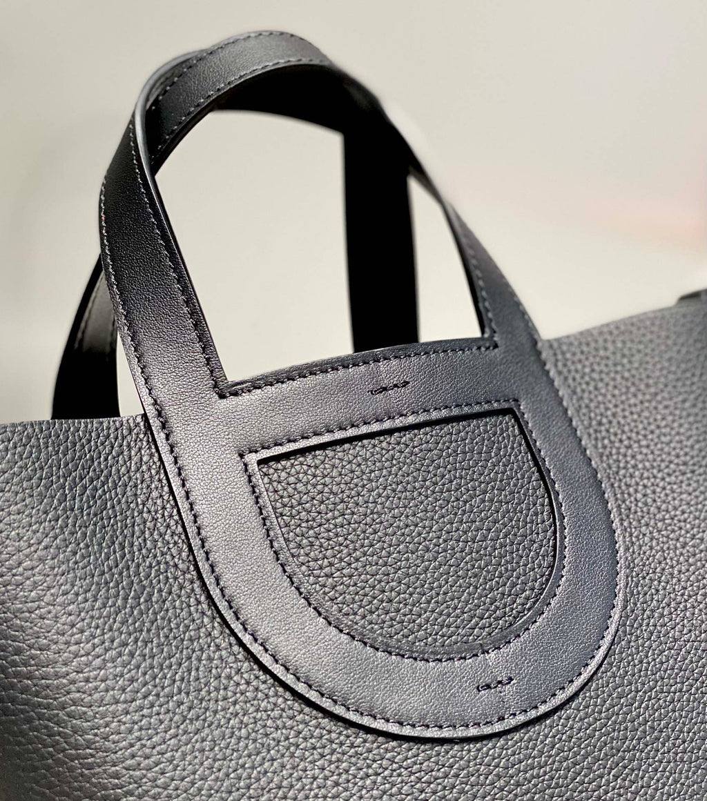 HERMES 25S IN THE LOOP 18 IN BLACK CALFSKIN SILVER HARDWARE