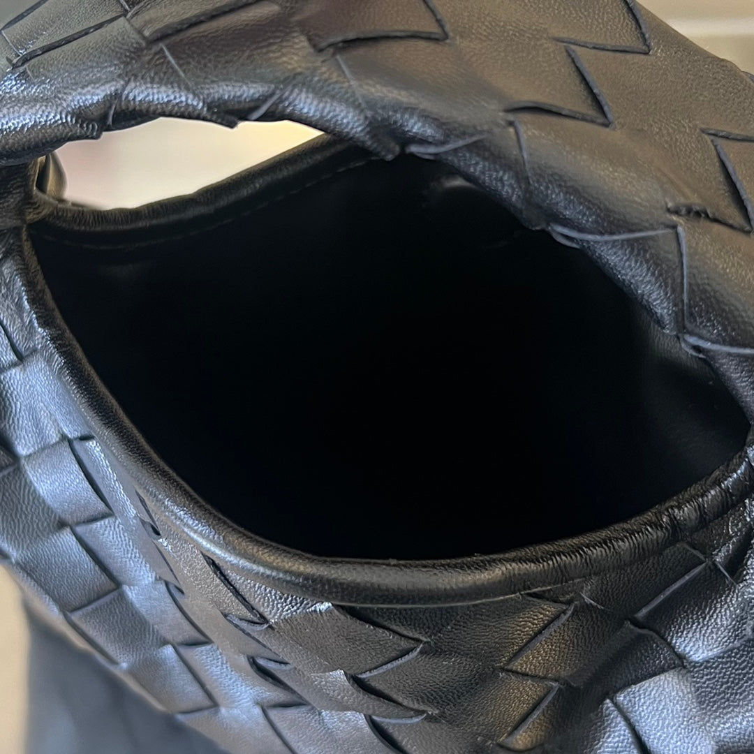 MINI HOP 25 IN BLACK CALFSKIN