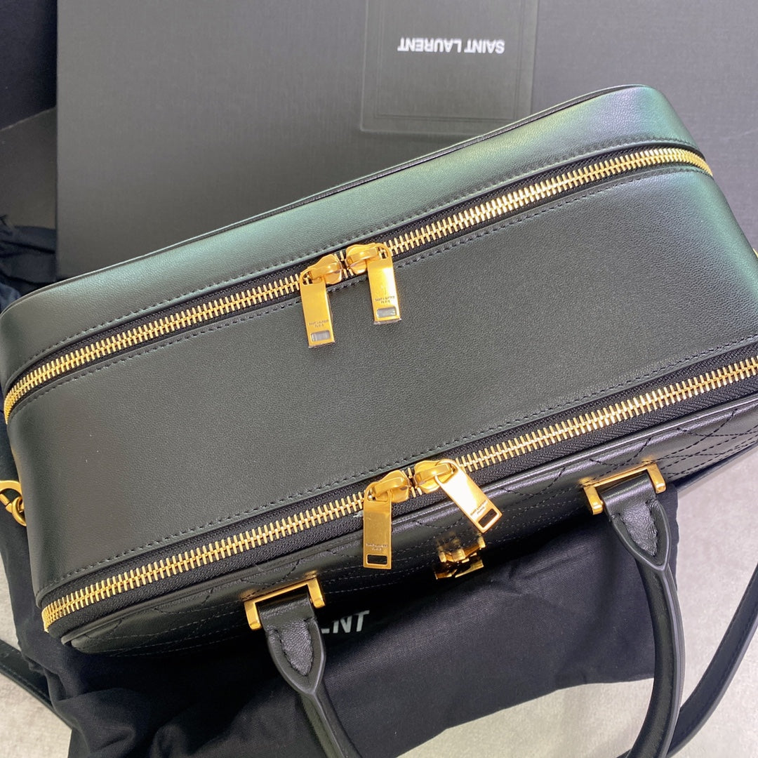 TRAVEL BAG 31 IN KHAKI GREEN LAMBSKIN GOLD HARDWARE