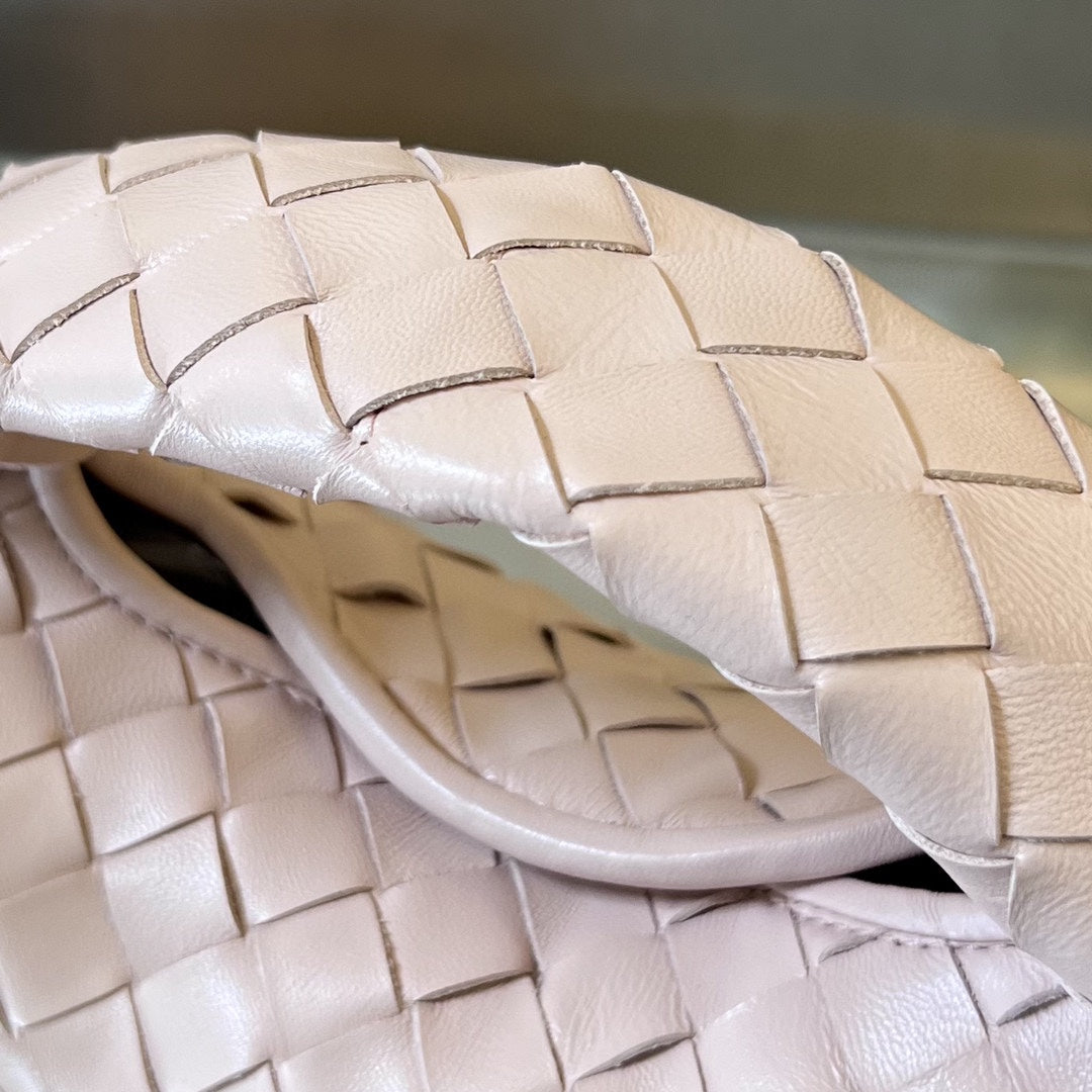 MINI HOP 25 IN SOFT PEACH CALFSKIN