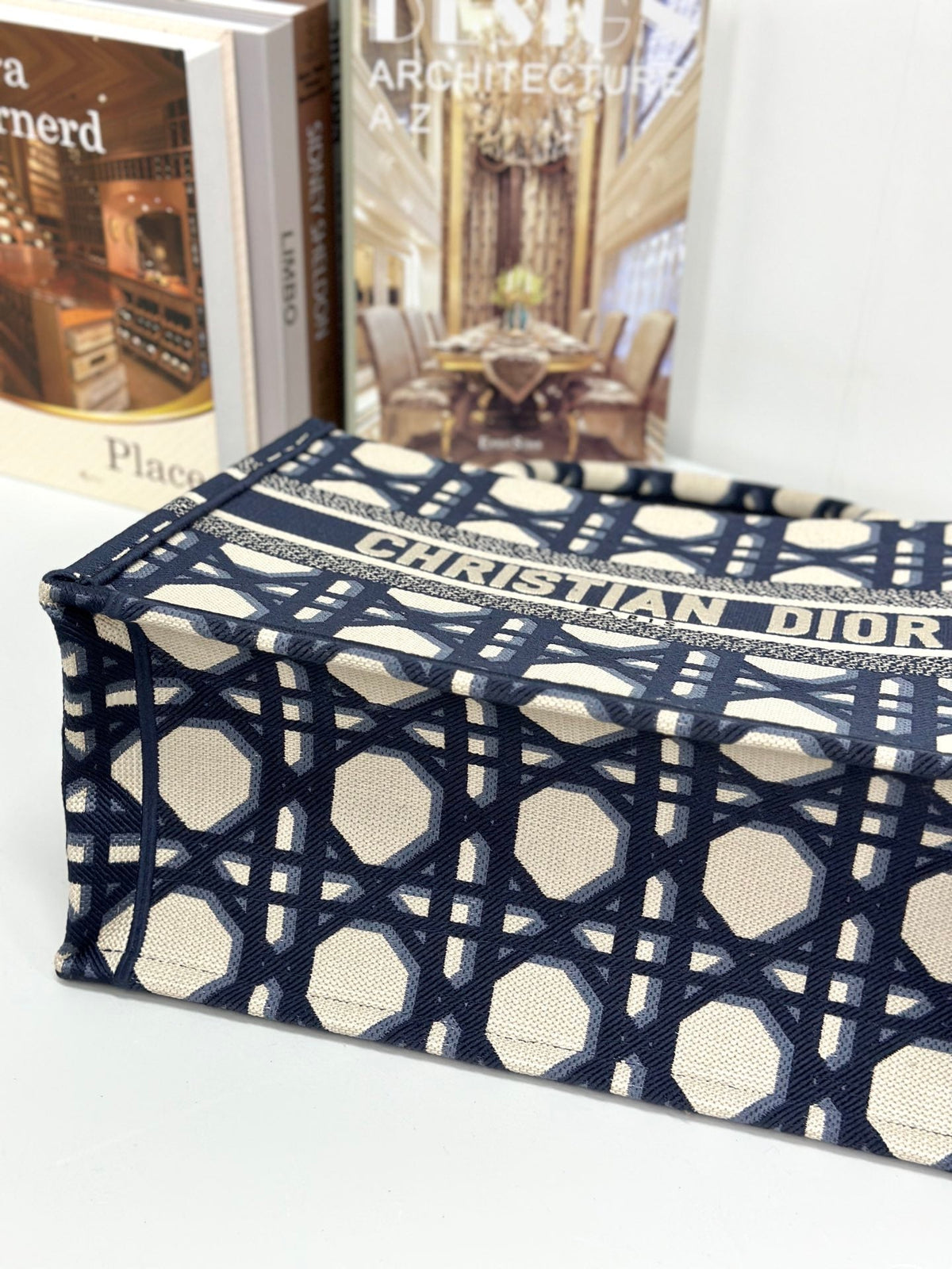 MEDIUM BOOK TOTE 37 BEIGE AND BLUE MACROCANNAGE EMBROIDERY