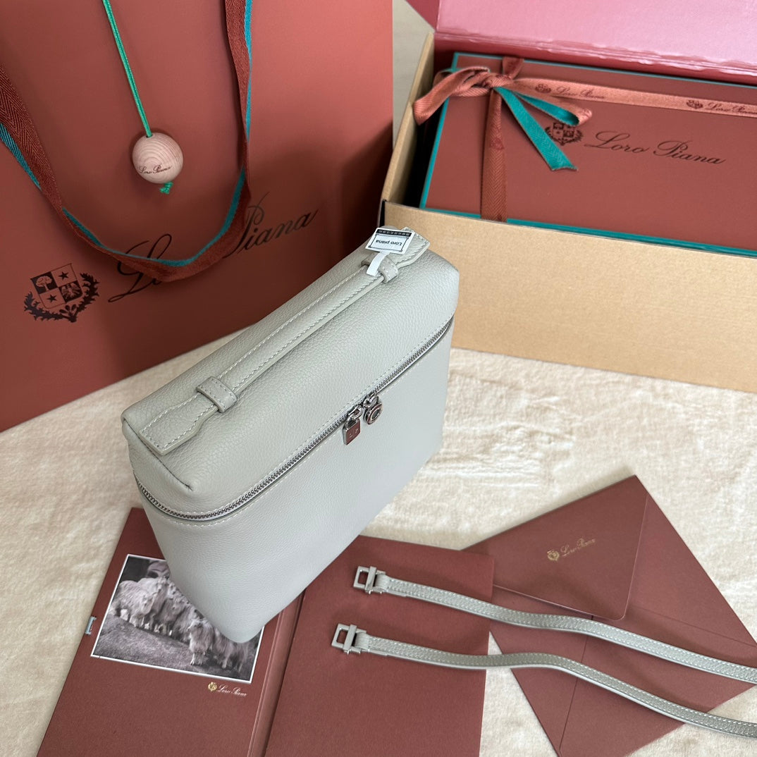 EXTRA POCKET BACKPACK L23.5 IN PEARL GRAY CALFSKIN WITH SILVER HARDWARE