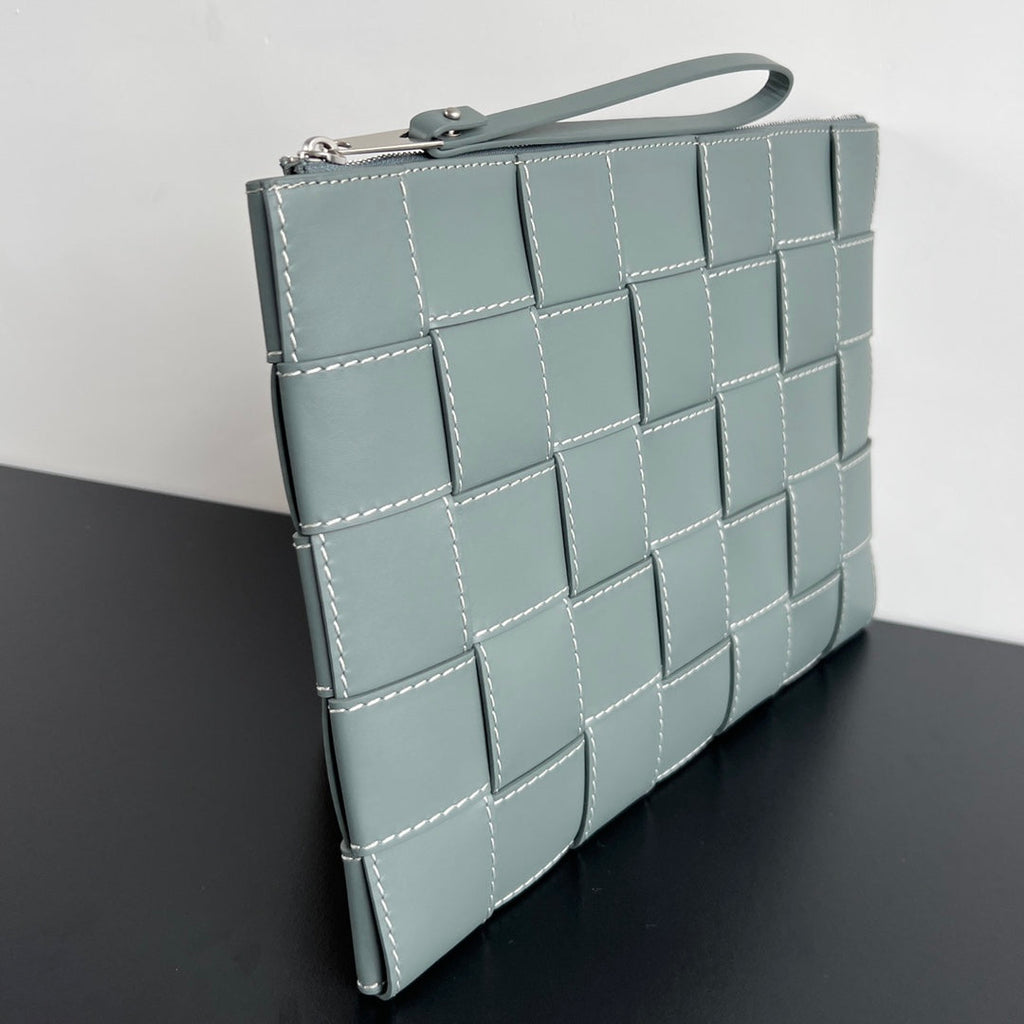 LARGE CASSETTE POUCH 35 IN GUNSMOKE CALFSKIN