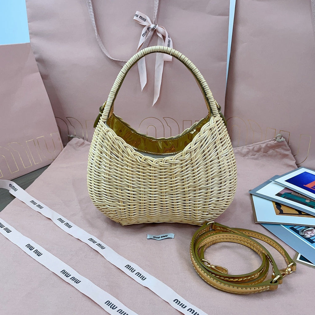 WANDER WICKER HOBO BAG 20 IN TAN MIX CARAMEL BROWN HANDWOVEN