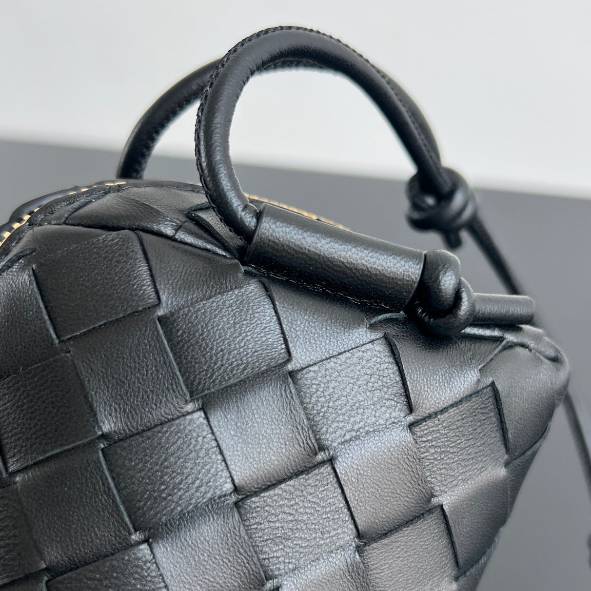 CONCERT POUCH 18 IN BLACK LAMBSKIN
