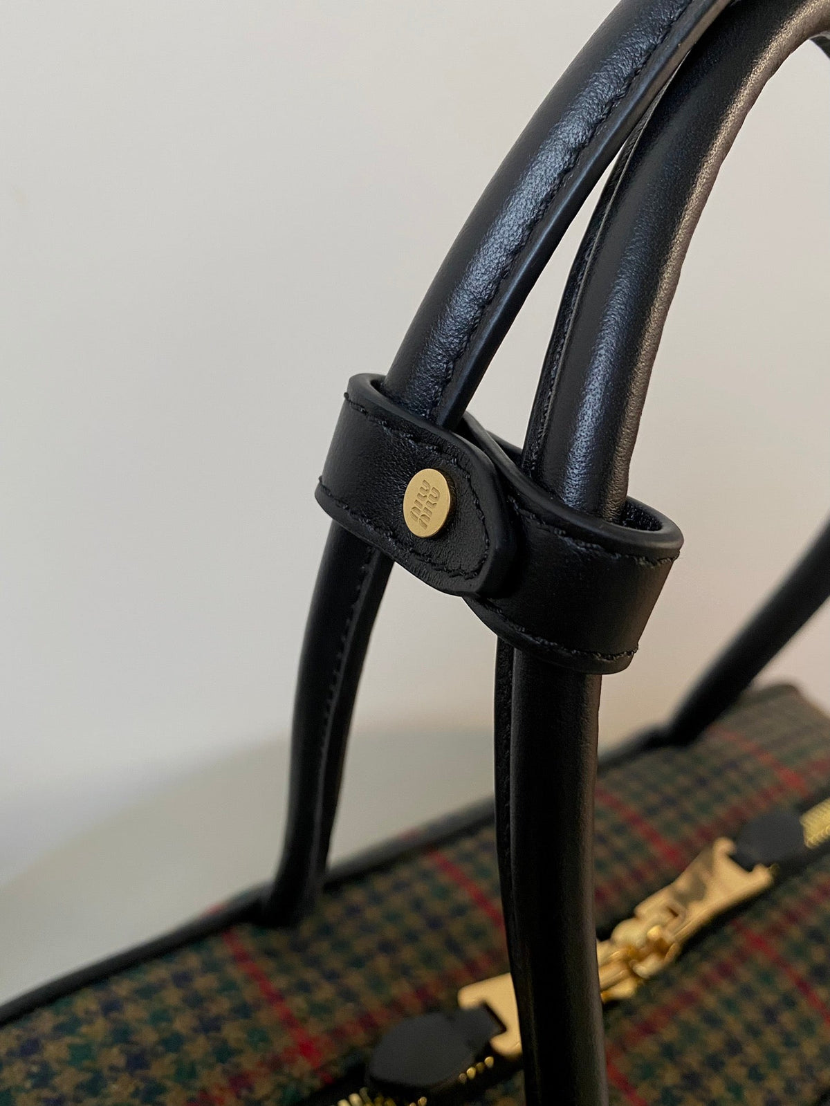 BEAU TOP HANDLE BAG 34 IN LODEN GREEN TARTAN AND BLACK LEATHER TRIM