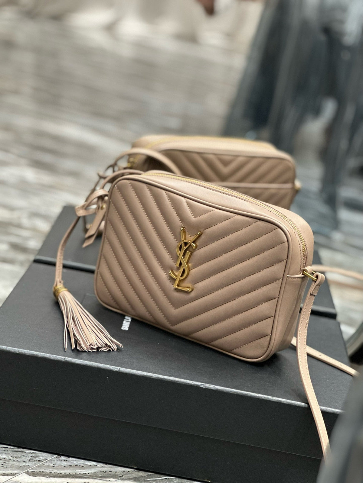 LOU 23 CAMERA BAG BEIGE IN QUILTED LEATHER GOLD HARDWARE