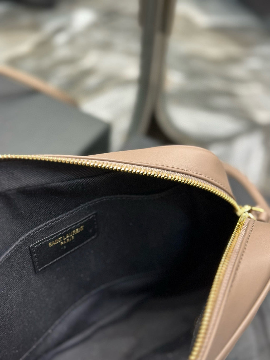 LOU 23 CAMERA BAG BEIGE IN QUILTED LEATHER GOLD HARDWARE