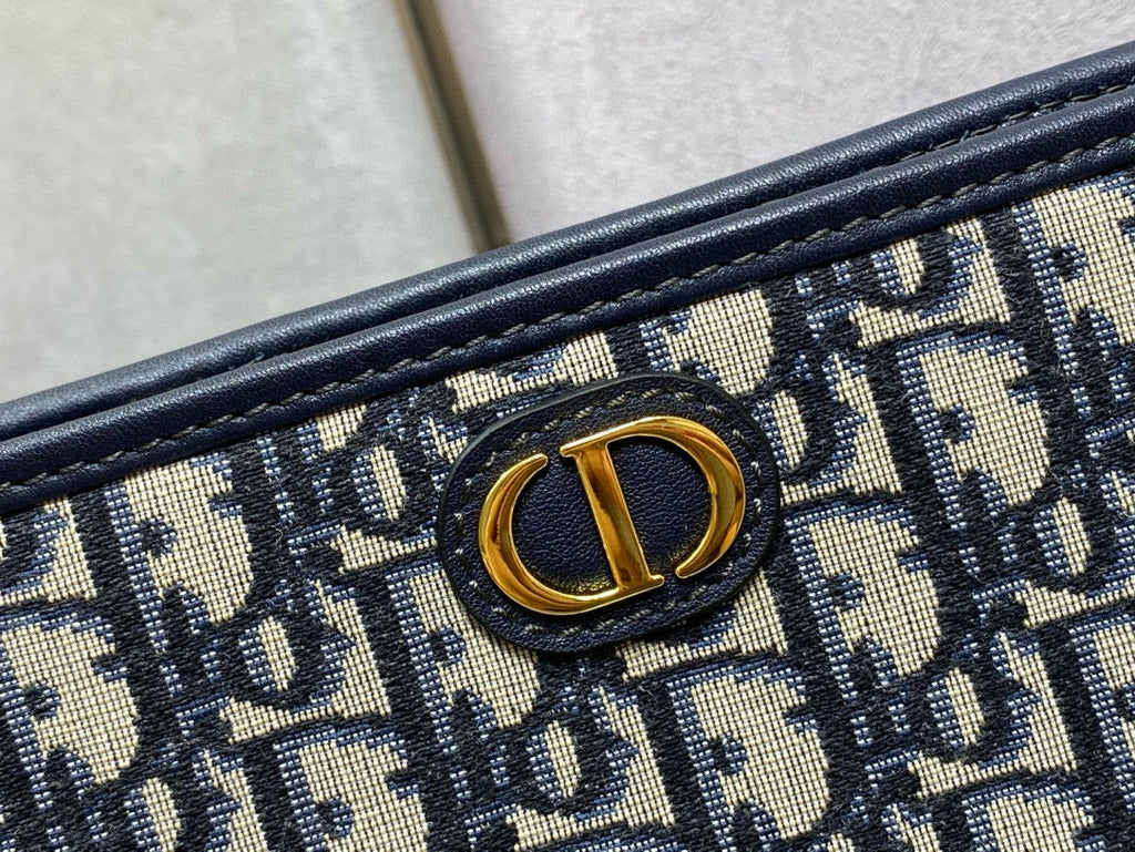 OBLIQUE BOOK TOTE 26 IN DARK BLUE MONOGRAM JACQUARD