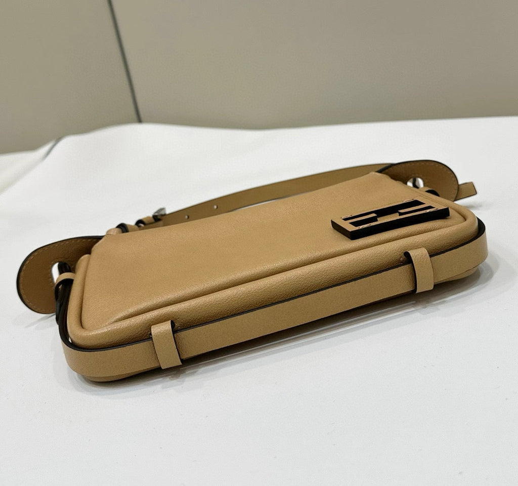 SIMPLY MINI 22 IN LIGHT BROWN GRAINED CALFSKIN