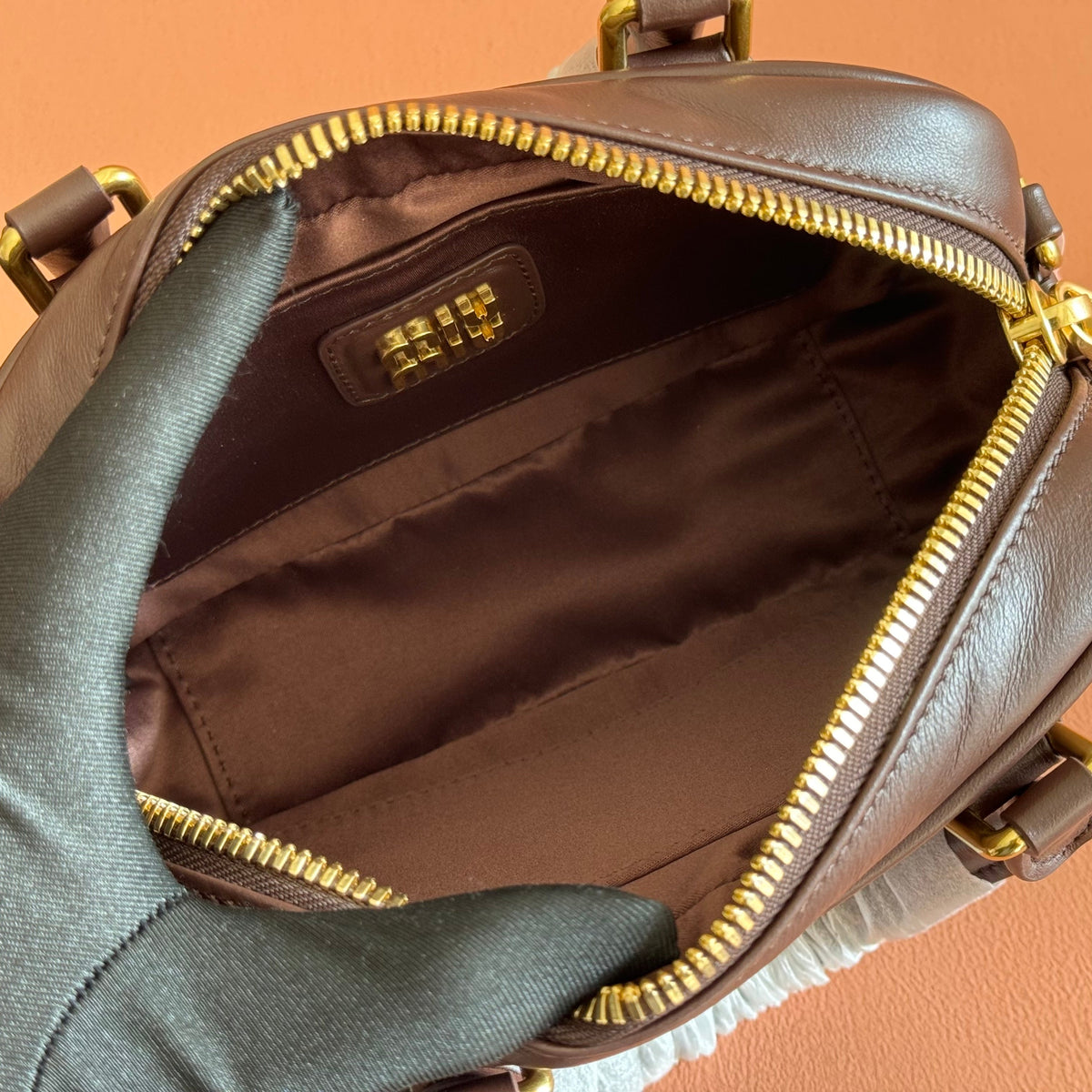 MIUMIU 26S ARCADIE BAG 19 IN DARK BROWN CALFSKIN GOLD HARDWARE
