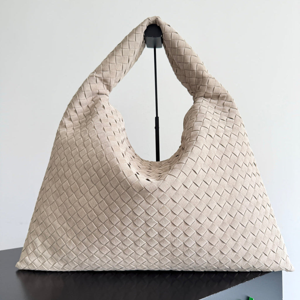 BOTTEGA VENETA 25S HOP BAG 53 IN SOFT TAUPE SUEDE GOLD HARDWARE
