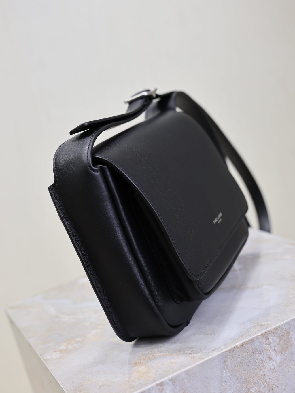 YSL 25S NIKI BABY 22 IN BLACK CALFSKIN