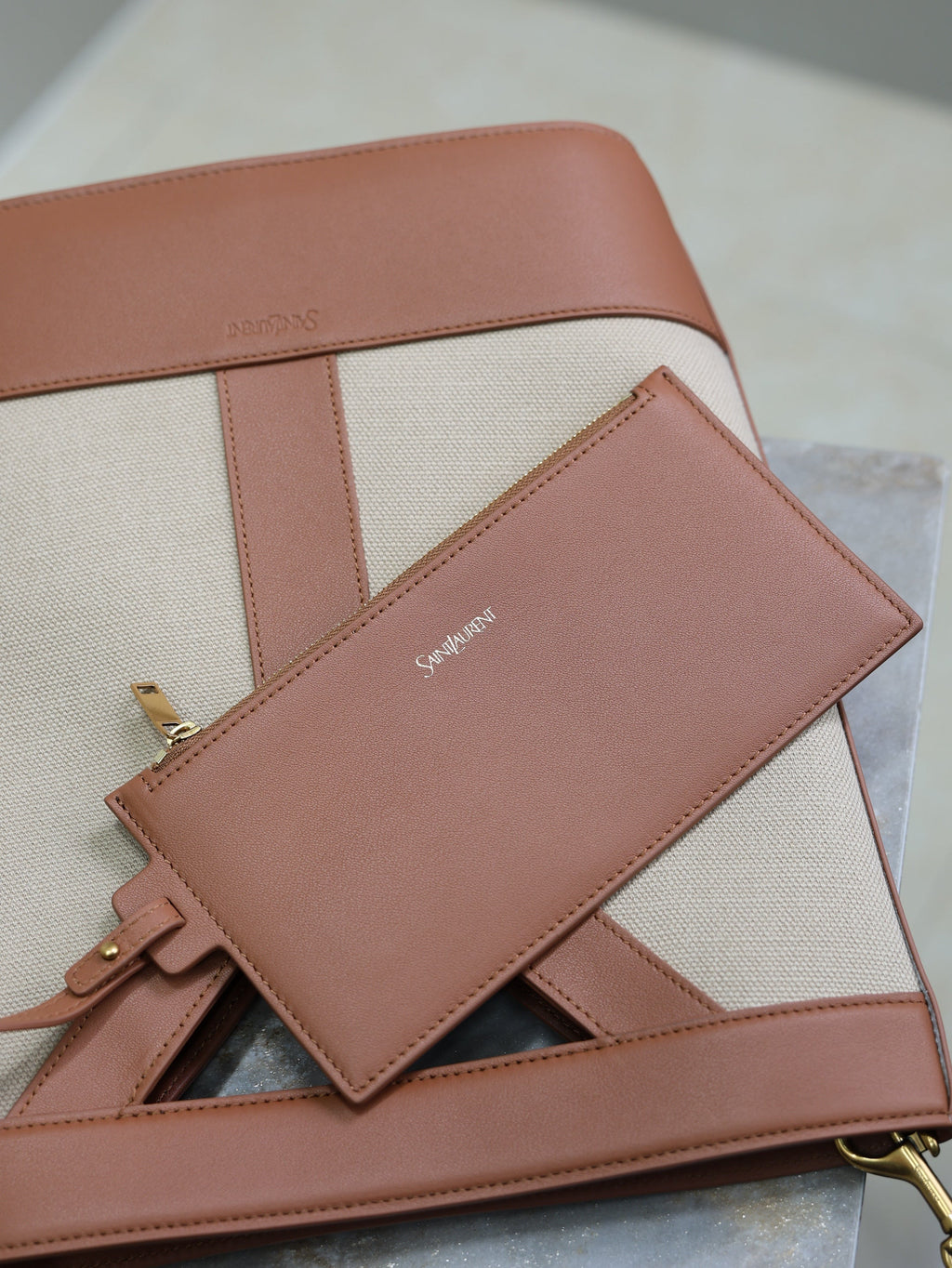 YSL 25S Y SMALL BUCKET 29 IN DESERT DUST AND BRICK CANVAS GOLD HARDWARE