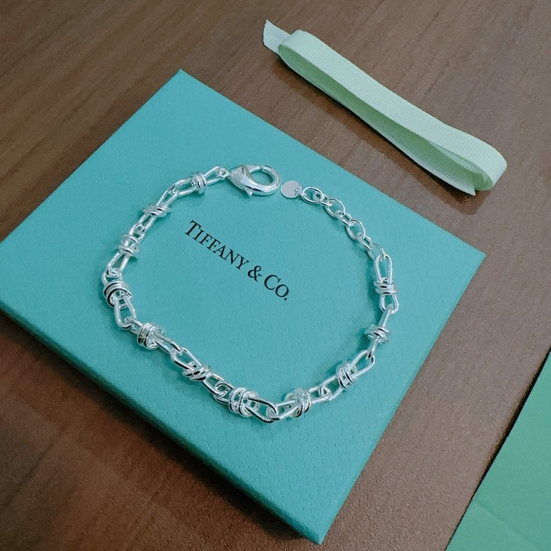 18K Return to Tiffany Lock Bracelet