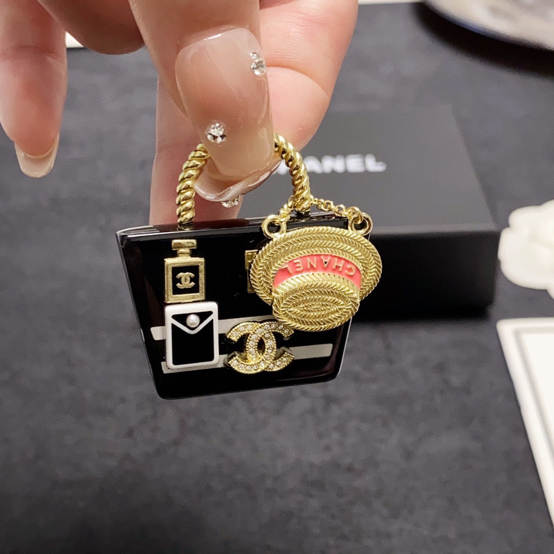 18K  Chanel Bag Brooch