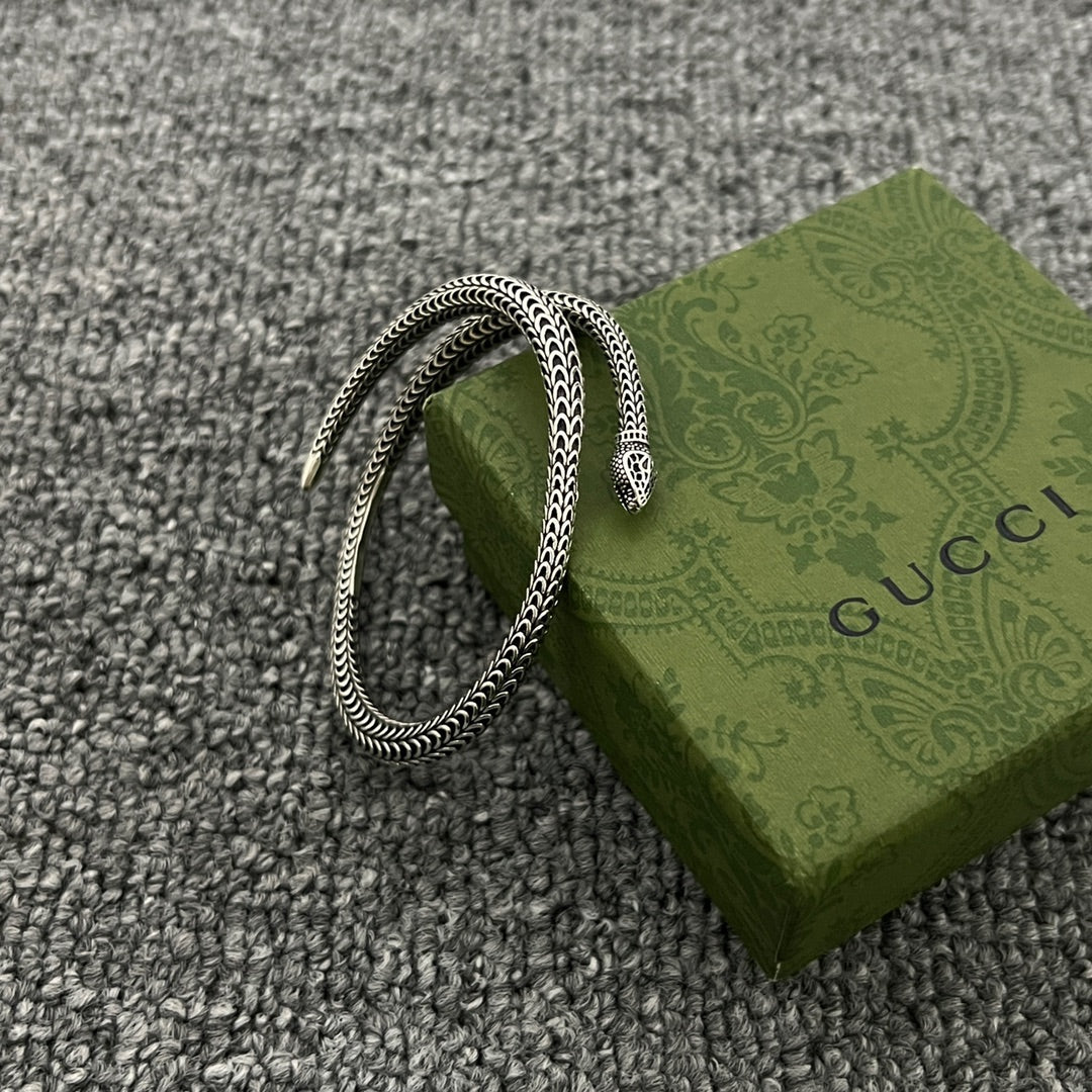 Double Gucci Ggard Snake Bracelet