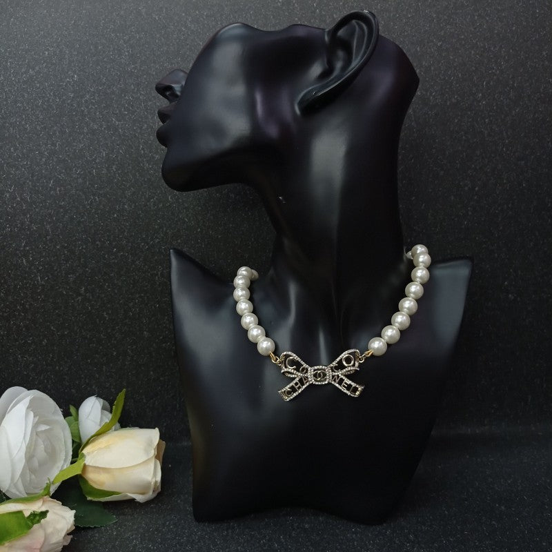 18K  Chanel Bow Pearl Necklace