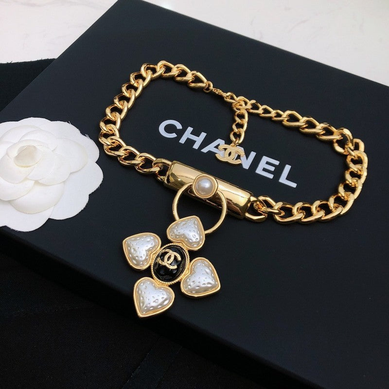 18K  Chanel Pearl Choker Chain Necklace