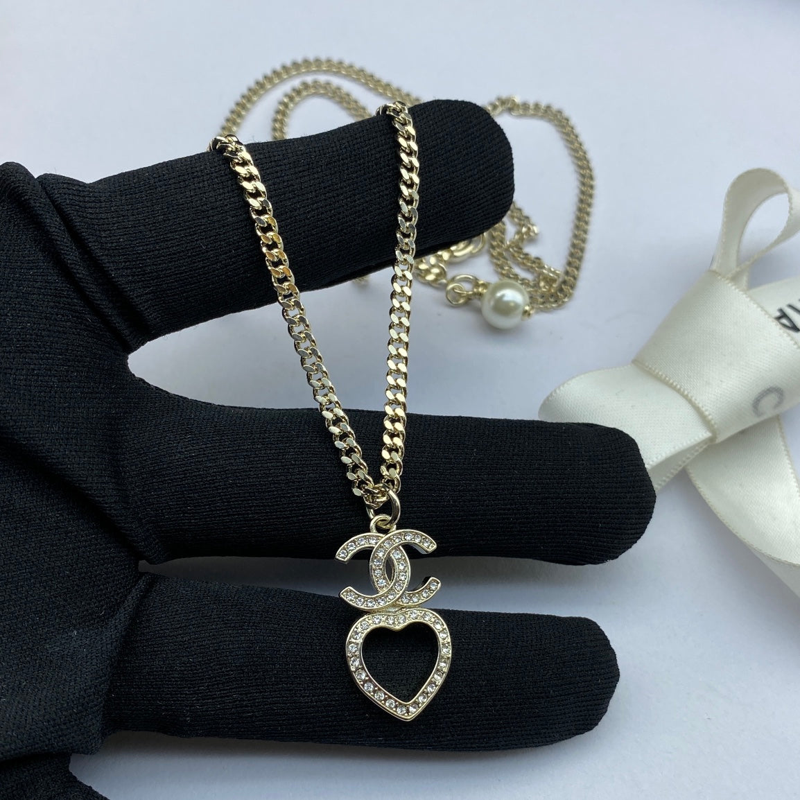 18K  Chanel Heart Chain Necklace