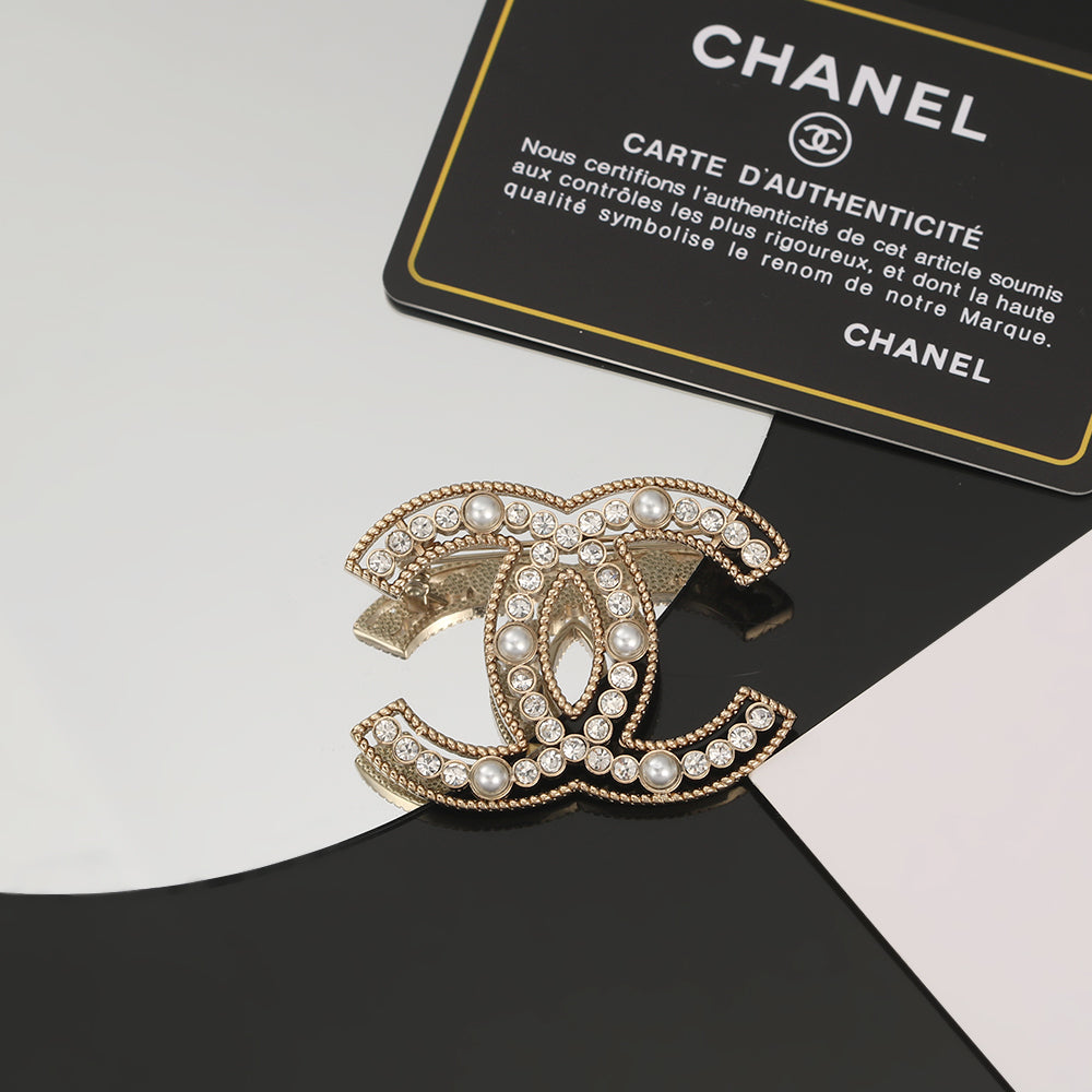 18K  Chanel Pearls Brooch