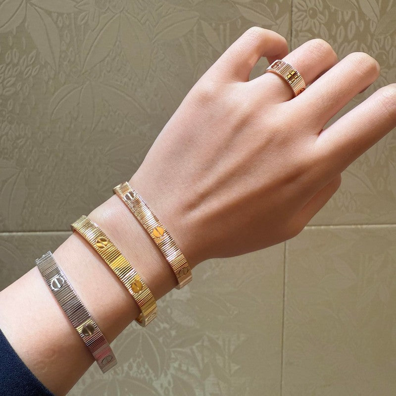 18K Love Unlimited Bracelet