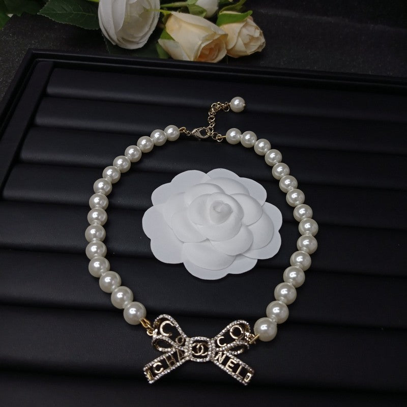 18K  Chanel Bow Pearl Necklace