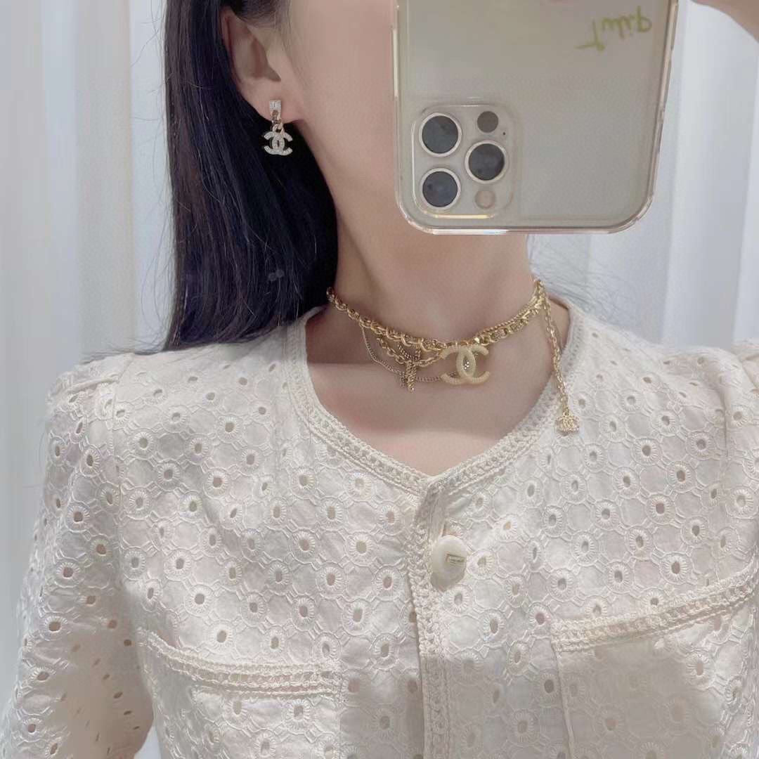 18K  Chanel Crystals Choker Necklace