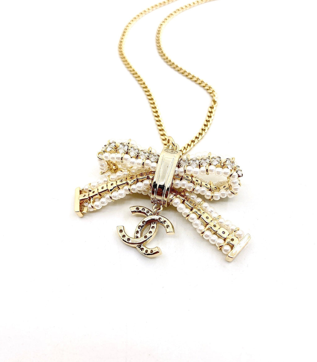 18K  Chanel Bow Tie Necklace