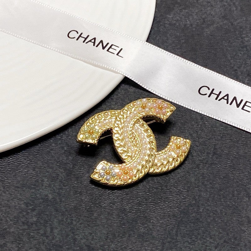 18K  Chanel Pearl Gold Brooch