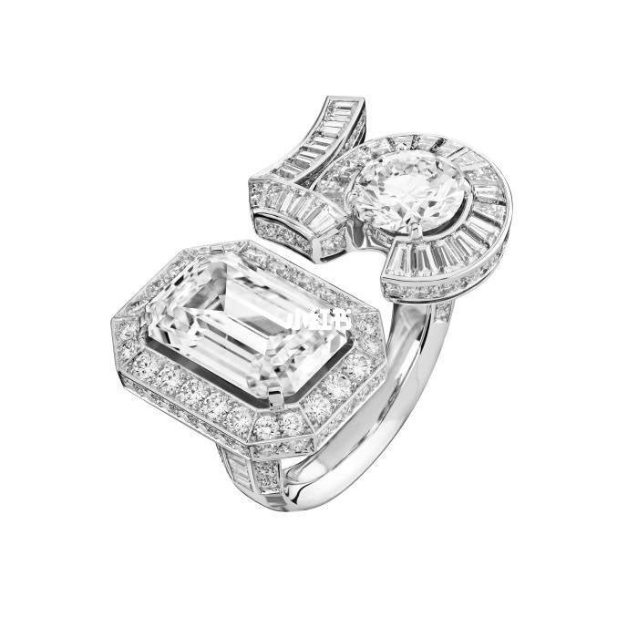 18K  Chanel No.5 Diamonds Ring