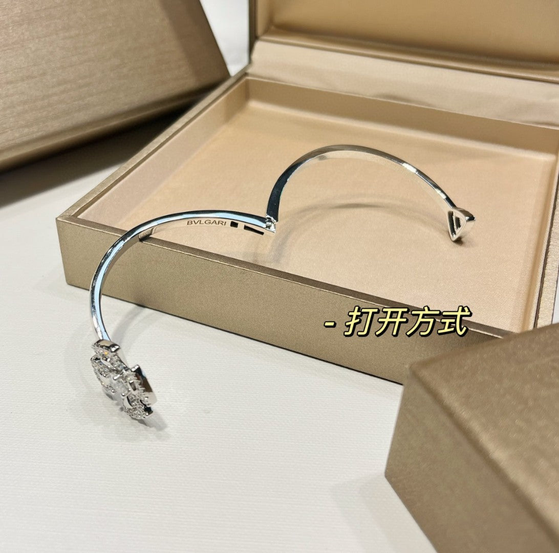 18K Fiorever Diamonds Bracelet