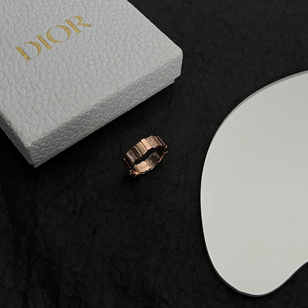18K Dior Gem Diamond Ring