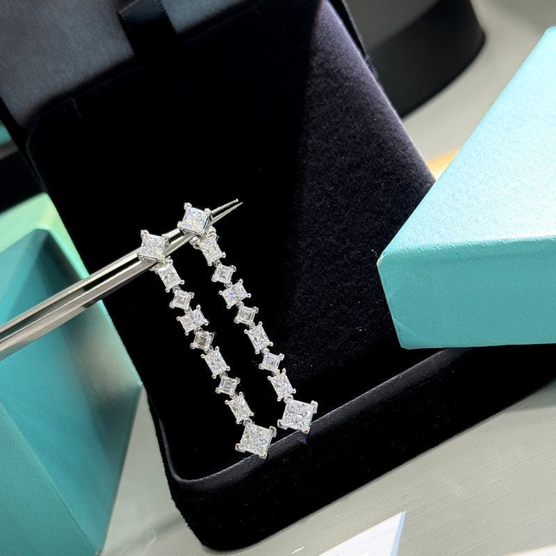 18K Tiffany Diamond Earrings