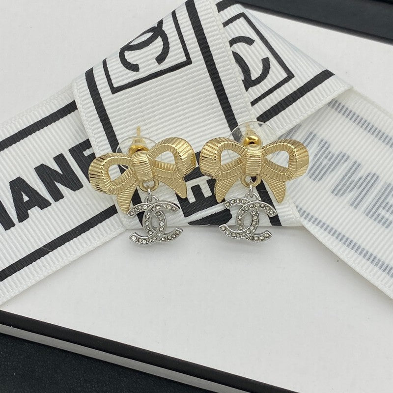 18K  Chanel Bow Tie Gold Earrings